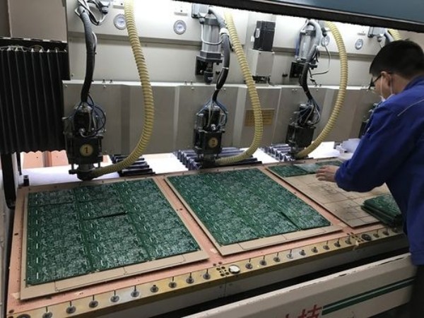 PCB板加工制作的基本流程是怎樣的？第1張