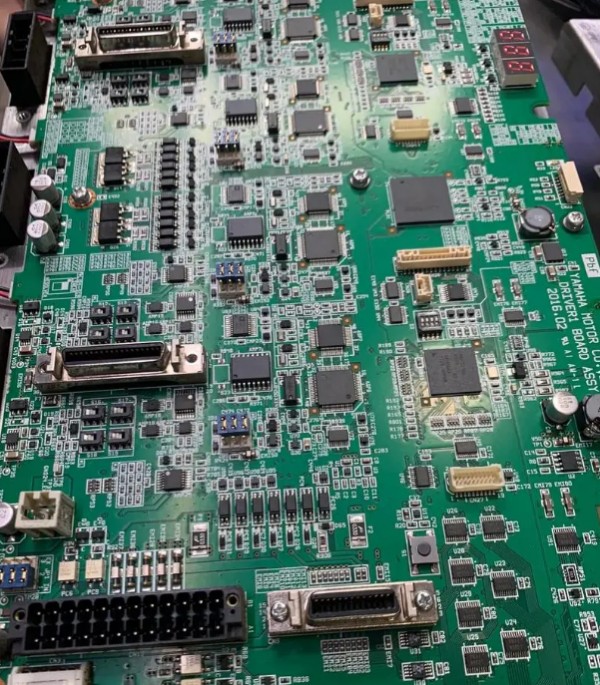 如何選擇適合無(wú)人機(jī)使用的電路板材料？第1張